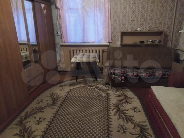 Комната 12 м² в 3-к., 1/2 эт.