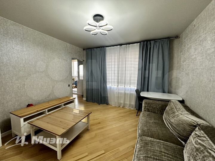 2-к. квартира, 57 м², 14/17 эт.