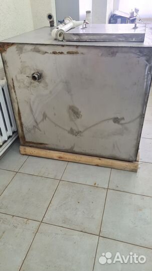 Емкость из пищевой нержавейки