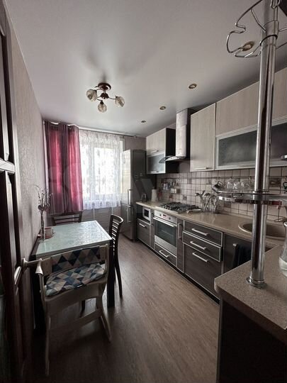 3-к. квартира, 64 м², 5/9 эт.