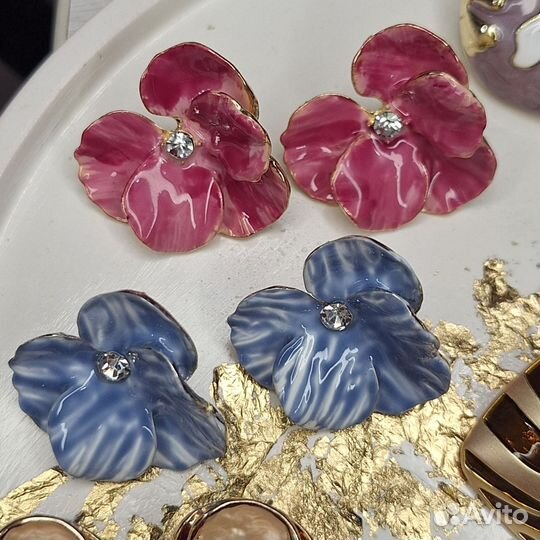 Серьги разные