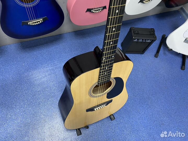 Большая акустическая гитара Fabio