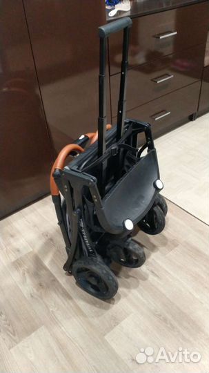 Коляска прогулочная yoyaplus-max