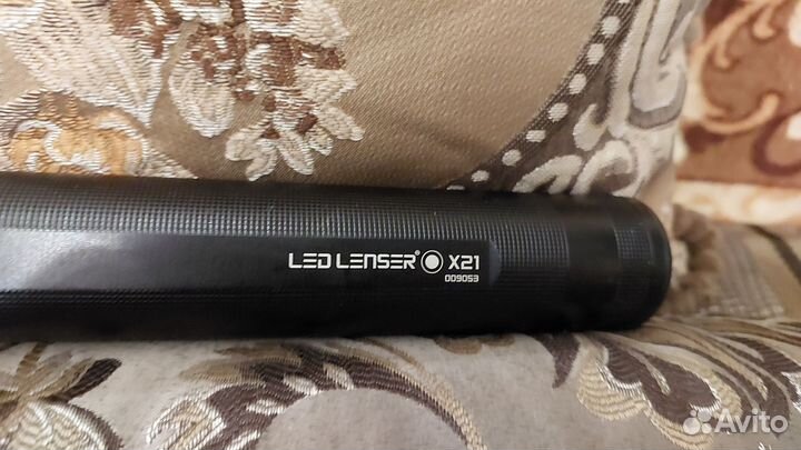 Фонарь LED lenser x21