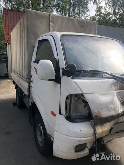 Kia Bongo 3.0 МТ, 2010, битый, 372 000 км