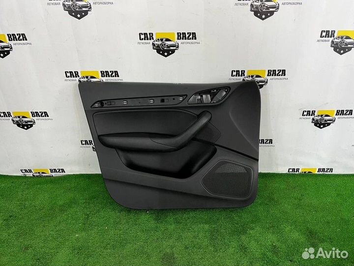 Обшивка двери передней левой L Audi Q3