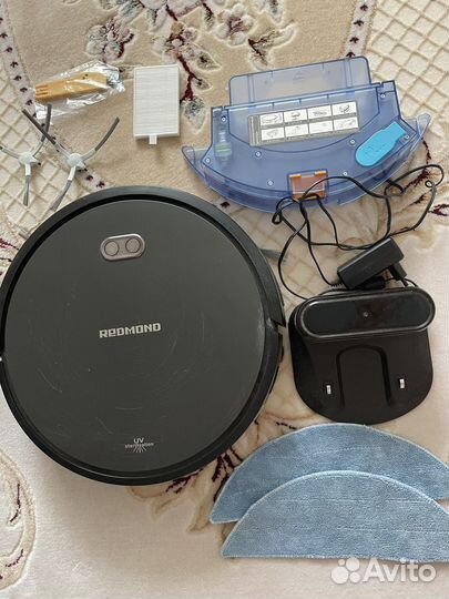 Робот пылесос redmond rv r650s