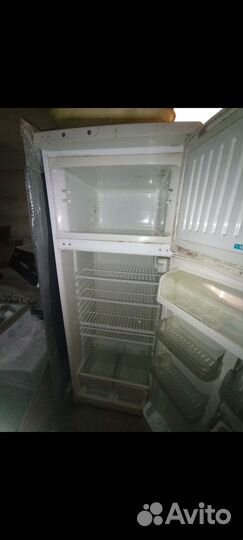 Продам холодильник б/у. Стинол
