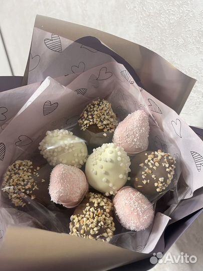 Клубника в шоколаде/ букеты