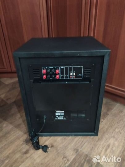 Активный сабвуфер yamaha YST-SW300