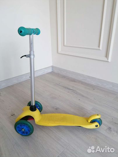 Самокат детский трехколесный
