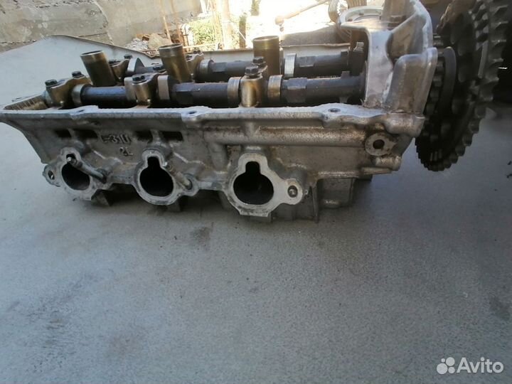 Головка блока 2.0 V6 левая для Nissan Maxima (A32)