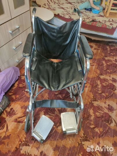 Инвалидная коляска складная бу