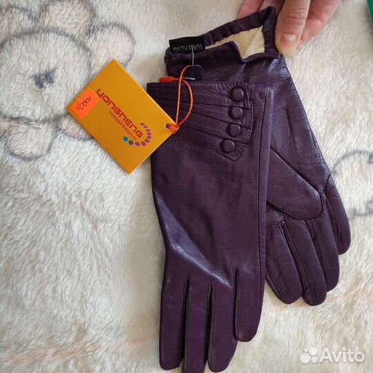 Перчатки женские кожаные новые