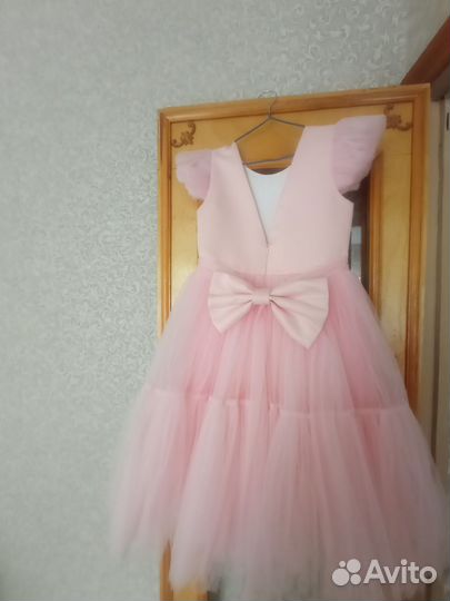 Нарядное платье для девочки 122 128