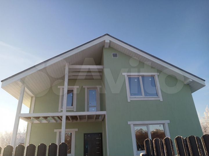 Коттедж 143 м² на участке 10 сот.