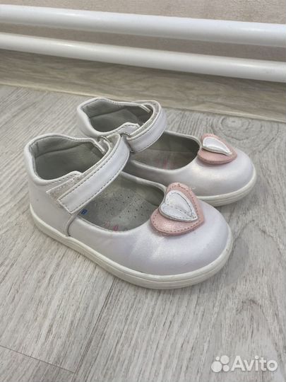 Туфли для девочки 23 размер