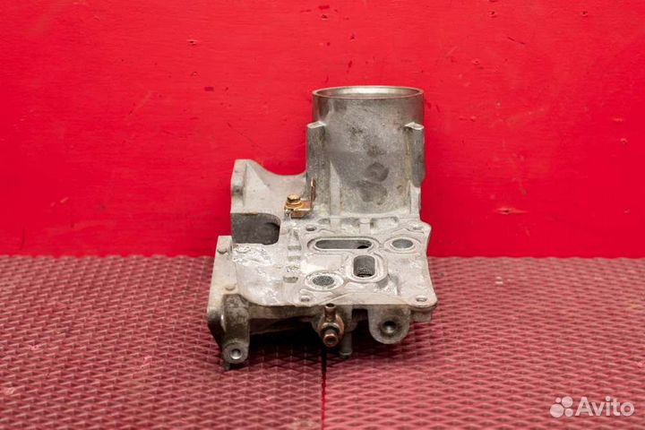 Корпус масляного фильтра Toyota Land Cruiser 200