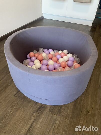 Детский сухой бассейн с шариками