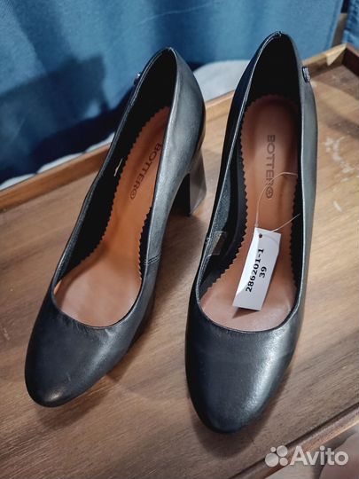 Туфли женские 39 размер