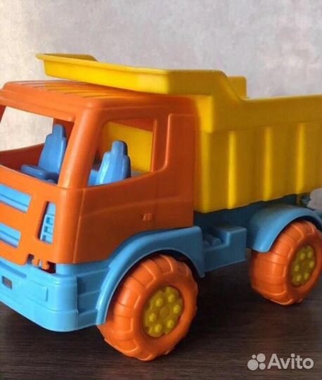 Набор машинок