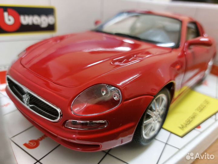 Коллекционная модель Maserati 3200 GT 1:18