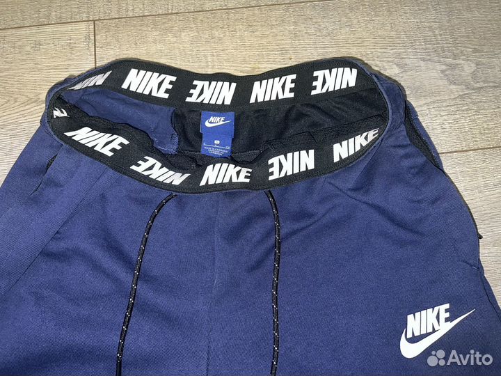 Спортивные штаны Nike