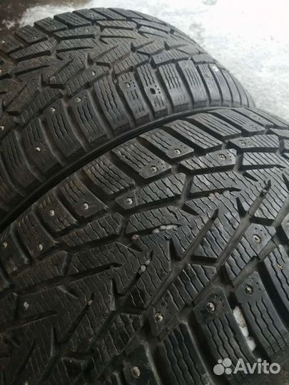 Nokian Tyres Hakkapeliitta 7 255/35 R20
