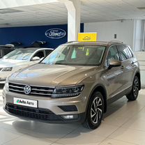 Volkswagen Tiguan 2.0 AMT, 2018, 175 000 км, с пробегом, цена 2 390 000 руб.