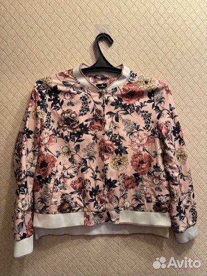 Женский бомбер Zolla