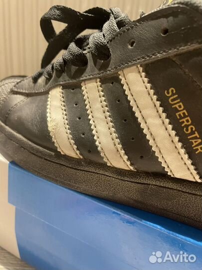 Adidas superstar black gold