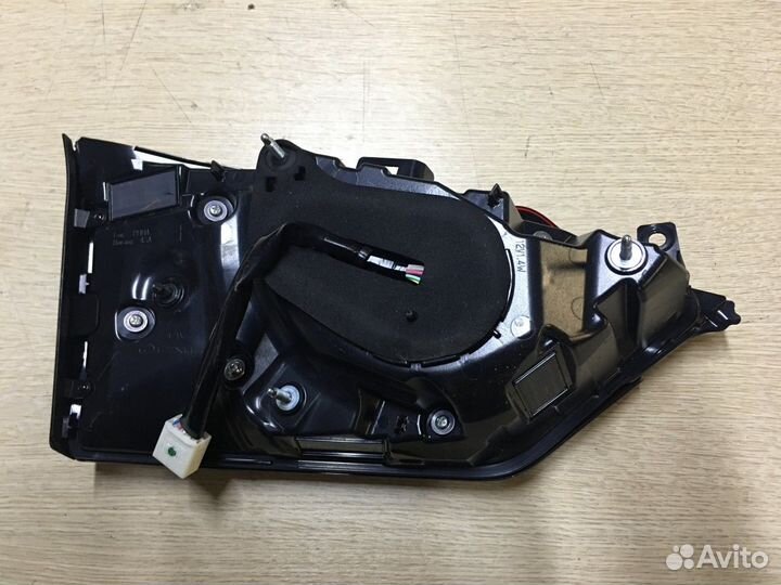 Фонарь задний внутренний правый Lexus RX 4 2019-22