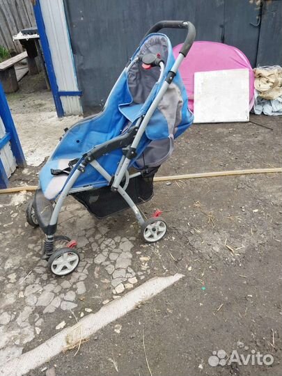 Прогулочная коляска