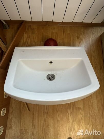 Раковина в ванную бу