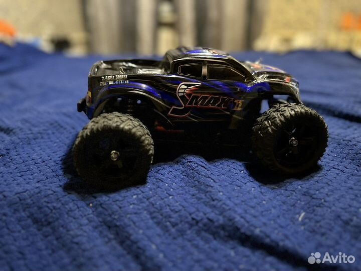 Машина на пульте управления для дрифта