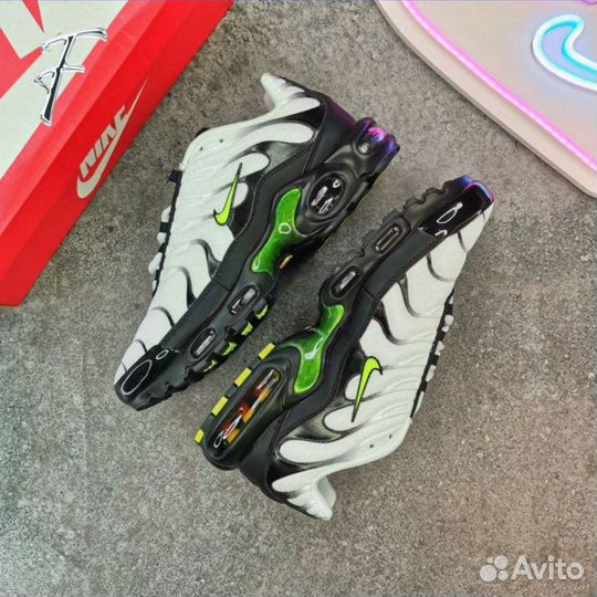 Кроссовки Nike Air Max Plus Tn Новые