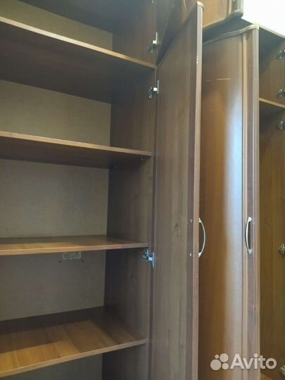 Шкаф