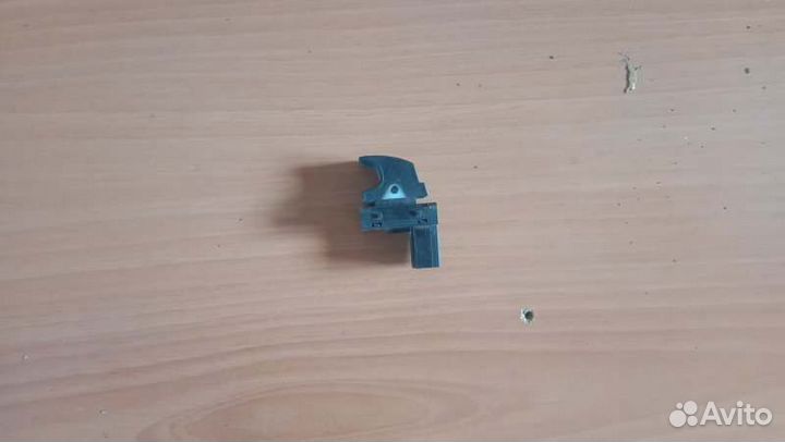 Кнопка стеклоподъемника Volkswagen Passat B6