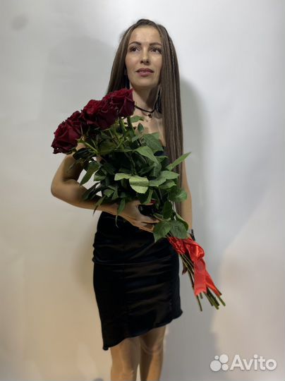 9 красных роз 80 см