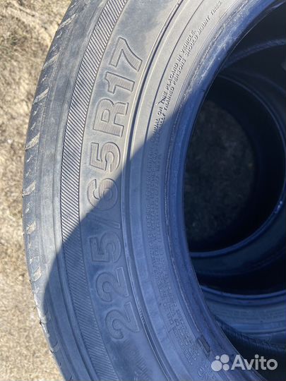 Landsail CLV2 Trailblazer 225/65 R17 102H