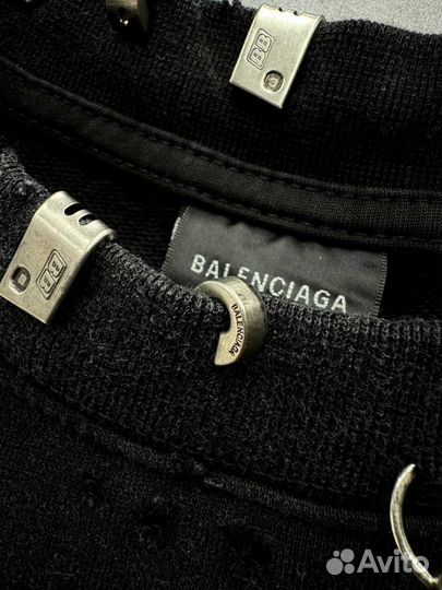 Свитшот Balenciaga с заклёпками варенка