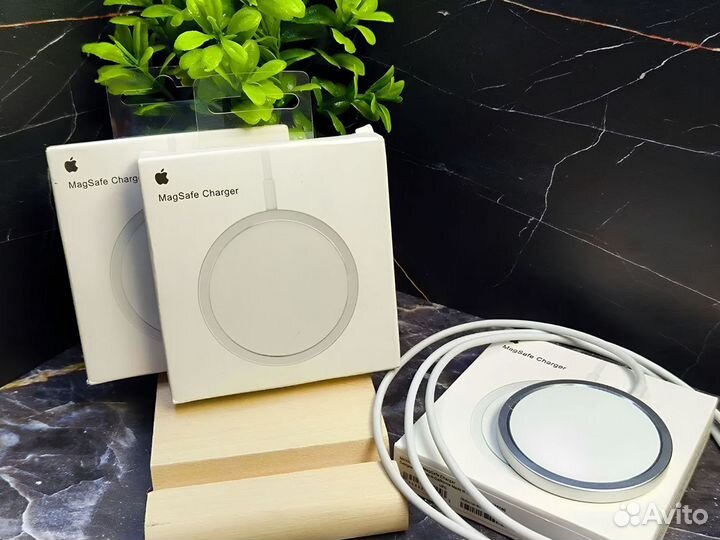 Беспроводное зарядное устройство Charger MagSafe