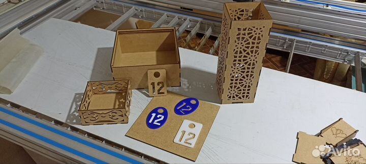 Лазерная резка и гравировка различных материалов