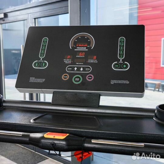 Профессиональная беговая дорожка DHZ X-8600P