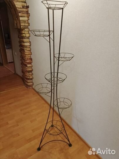 Стойка для цветов