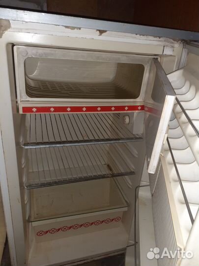 Холодильник бу маленький