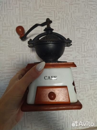 Кофемолка Франция винтаж