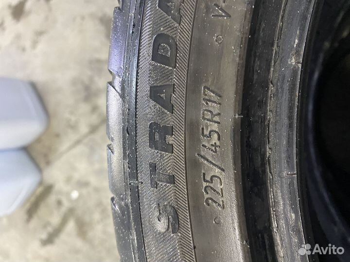 Viatti Strada Asimmetrico 225/45 R17