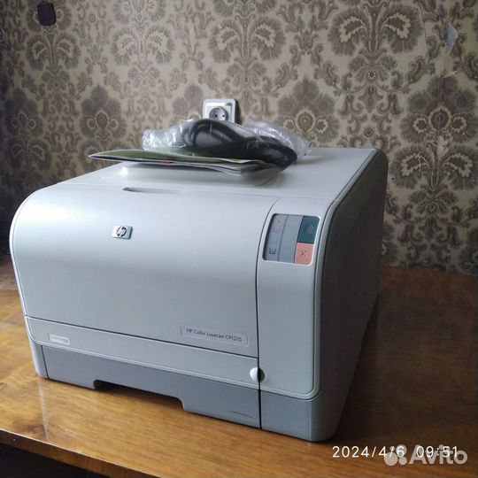 Цветной лазерный принтер HP CP1215 color LaserJet