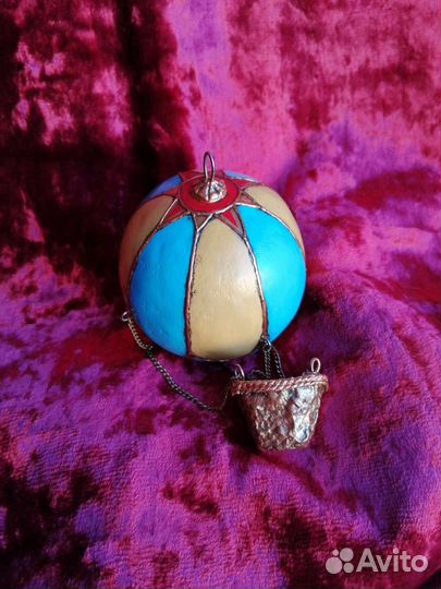 Воздушный шар с корзиной для интерьера